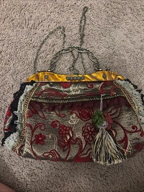 Vintage-Inspired Red Embroidered Frame Handbag